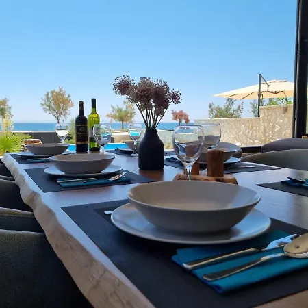 House Nataly Nyaraló