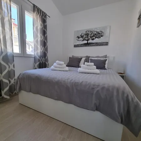 House Nataly Tatil Evi Vir